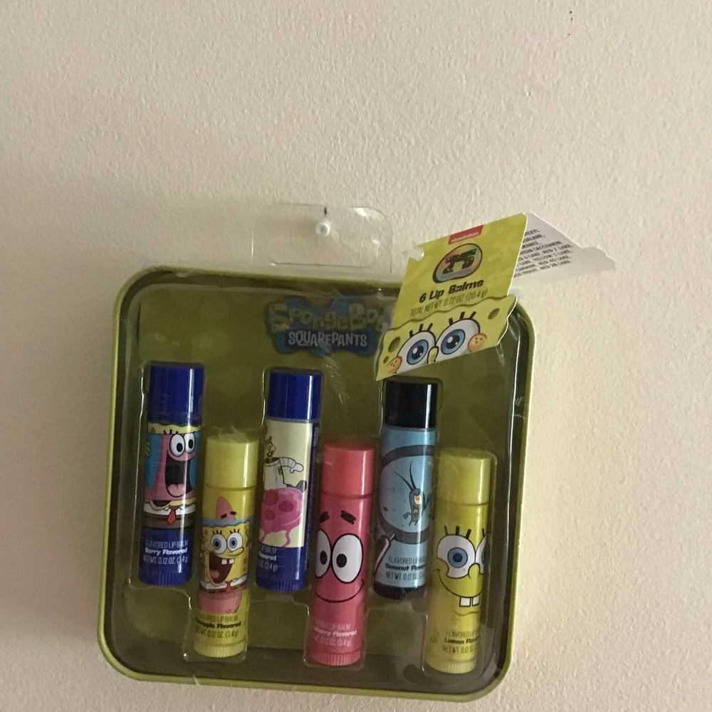 SpongeBob SquarePants 6 Lip Balm Set Flavored Cherry Berry Fun‎ For Kids